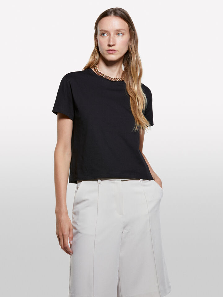 T-shirt boxy fit preta - t-shirt de manga curta para mulher - Preto | Sisley image number 3